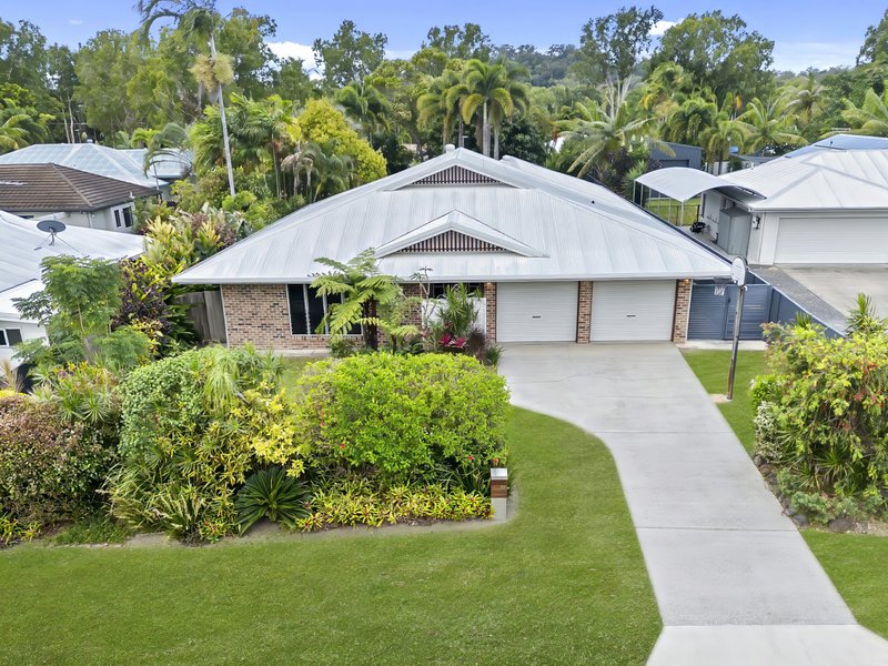 Photo - 10 Avoca Close, Kewarra Beach QLD 4879 - Image 1