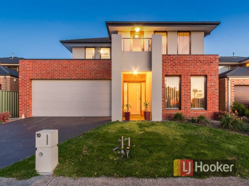 10 Avon River Way, Pakenham VIC 3810