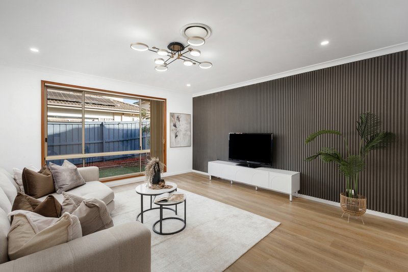 Photo - 10 Avril Court, Kellyville NSW 2155 - Image 3