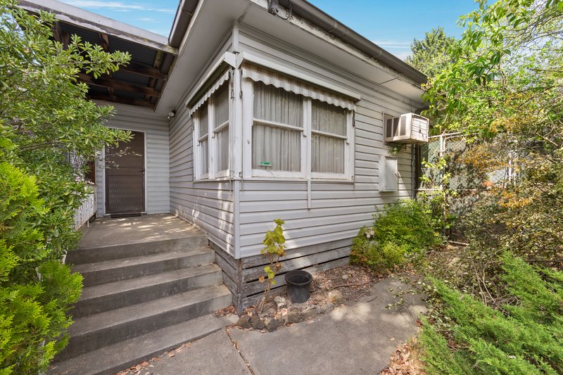 Photo - 10 Ayr Street, Macleod VIC 3085 - Image 3