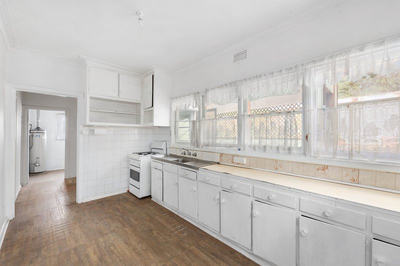 Photo - 10 Ayr Street, Macleod VIC 3085 - Image 6