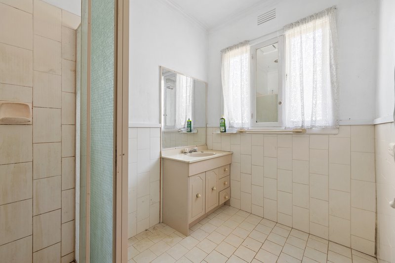 Photo - 10 Ayr Street, Macleod VIC 3085 - Image 8