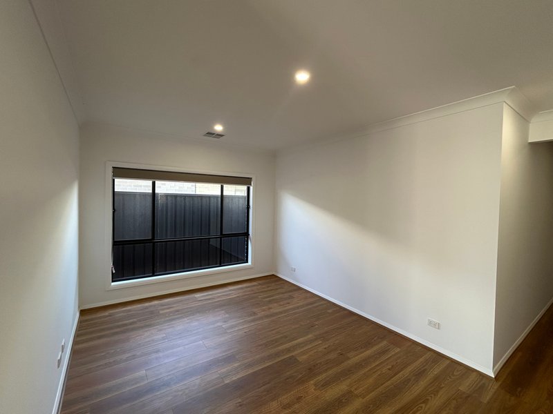 Photo - 10 Azalea Drive, Angle Vale SA 5117 - Image 2