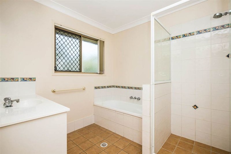 Photo - 10 Banbury Close, Bundamba QLD 4304 - Image 8