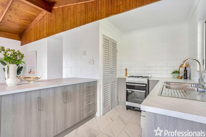 Photo - 10 Banksia Close, Holloways Beach QLD 4878 - Image 3