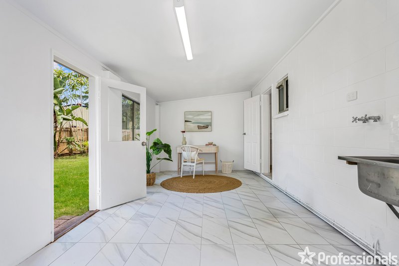 Photo - 10 Banksia Close, Holloways Beach QLD 4878 - Image 12