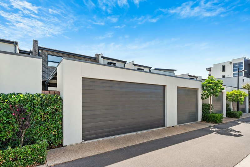 Photo - 10 Banksia Street, West Lakes SA 5021 - Image 17