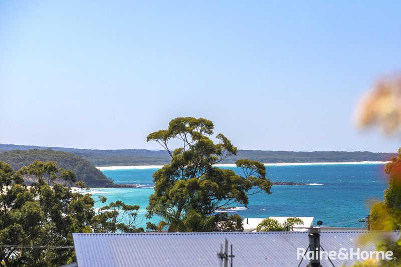 Photo - 10 Bannister Head Road, Mollymook Beach NSW 2539 - Image 4