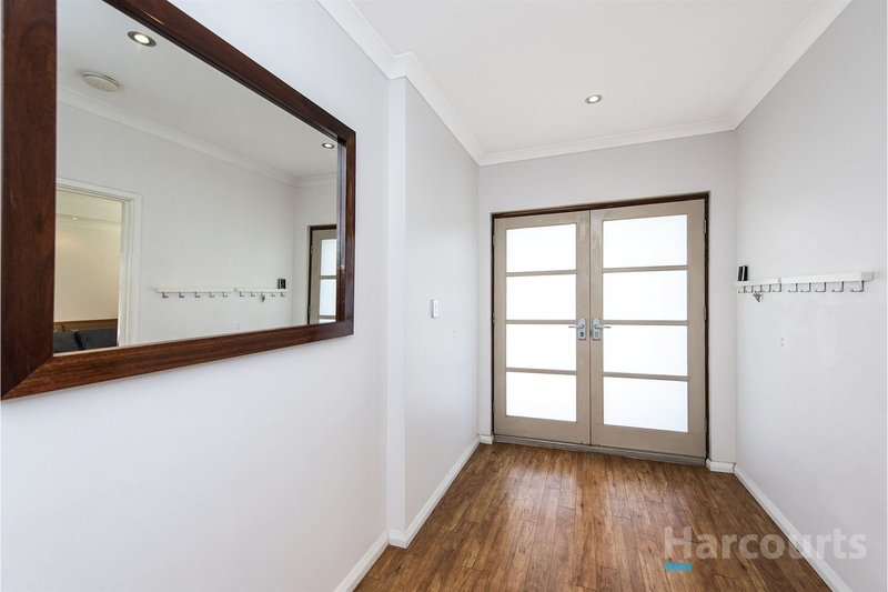 Photo - 10 Barcelona Terrace, Hocking WA 6065 - Image 4