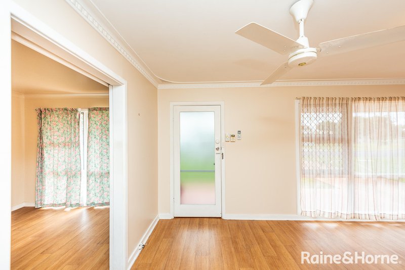 Photo - 10 Barnes Crescent, East Bunbury WA 6230 - Image 6