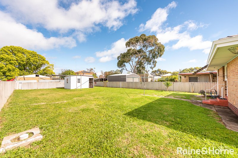 Photo - 10 Barnes Crescent, East Bunbury WA 6230 - Image 21