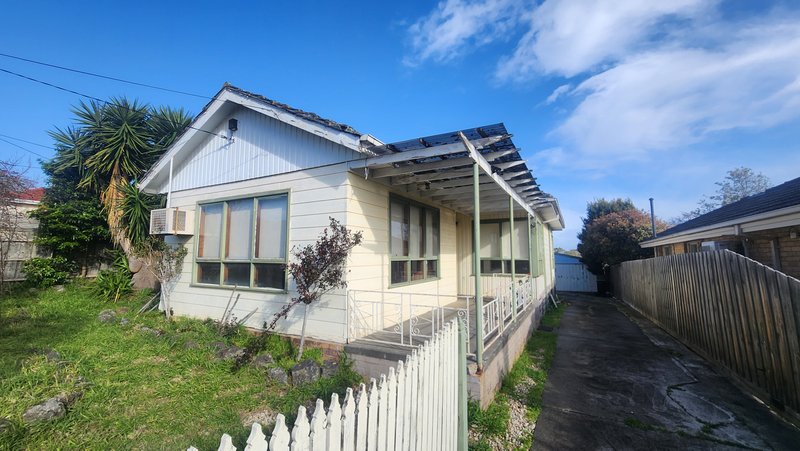 10 Barnett Grove, Noble Park VIC 3174