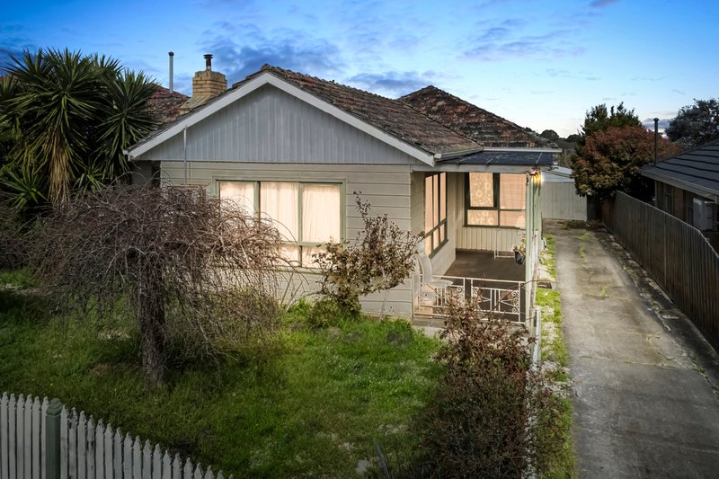 Photo - 10 Barnett Grove, Noble Park VIC 3174 - Image 10