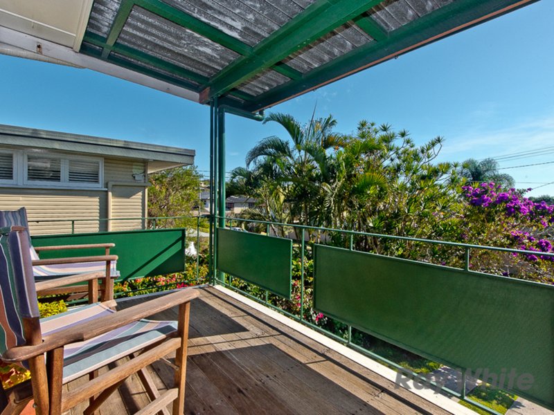 Photo - 10 Barrabui Street, Bracken Ridge QLD 4017 - Image 9