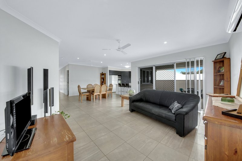 Photo - 10 Barramundi Street, Toolooa QLD 4680 - Image 9