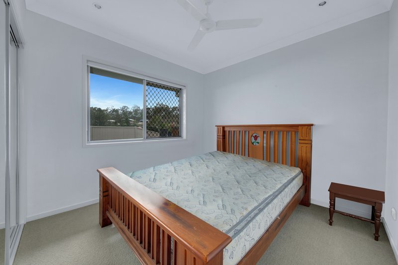 Photo - 10 Barramundi Street, Toolooa QLD 4680 - Image 13