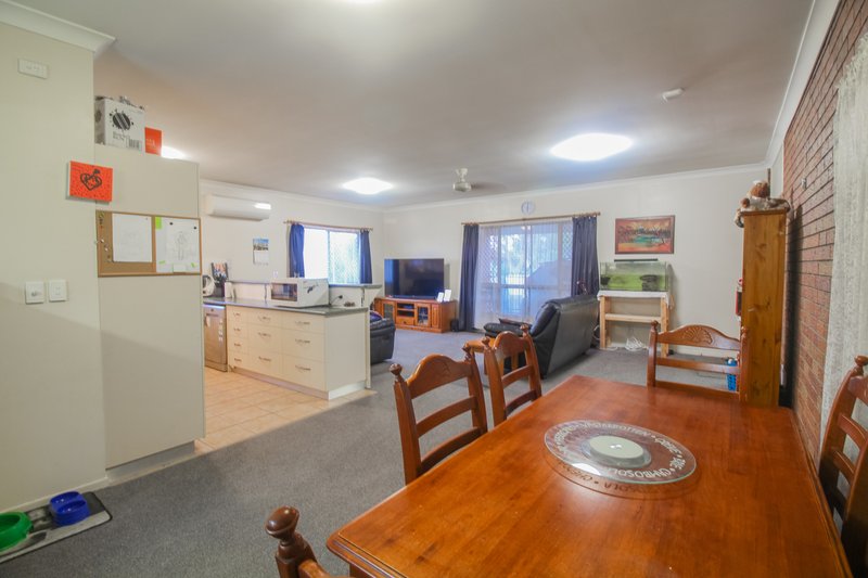 Photo - 10 Barret Street, Flinders View QLD 4305 - Image 10