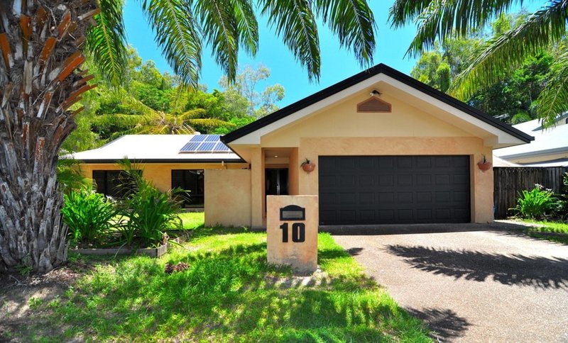 10 Barrier Close, Clifton Beach QLD 4879