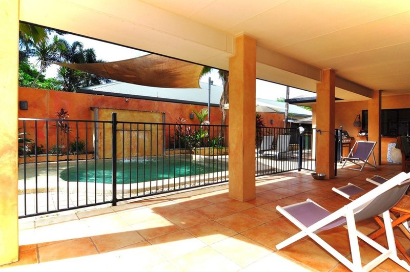 Photo - 10 Barrier Close, Clifton Beach QLD 4879 - Image 2