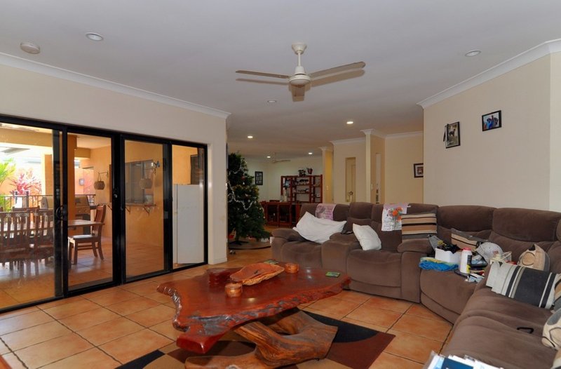 Photo - 10 Barrier Close, Clifton Beach QLD 4879 - Image 11