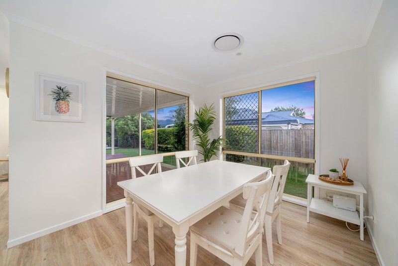 Photo - 10 Barrington Close, Murrumba Downs QLD 4503 - Image 8