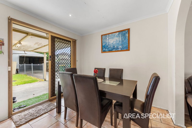 Photo - 10 Barrington Drive, Pakenham VIC 3810 - Image 11