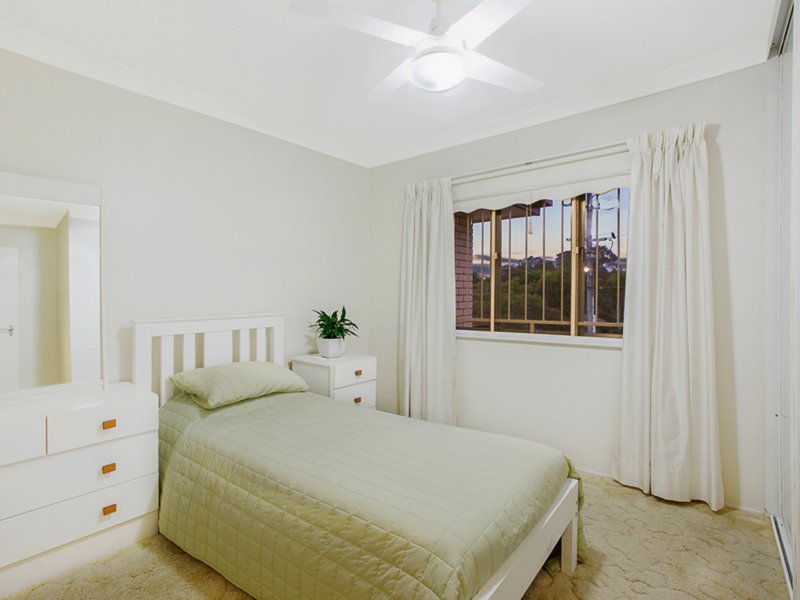 Photo - 10 Bartels Street, Mount Gravatt QLD 4122 - Image 2