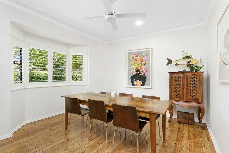 Photo - 10 Bate Ave , Allambie Heights NSW 2100 - Image 5