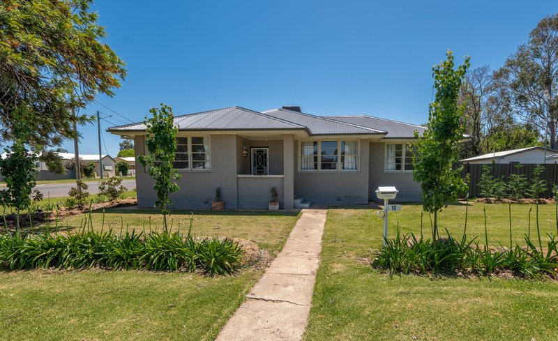 10 Bathurst Street, Forbes NSW 2871