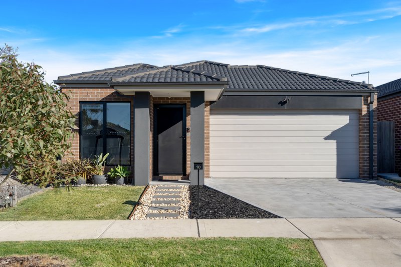 Photo - 10 Batman Crescent, Wallan VIC 3756 - Image 1