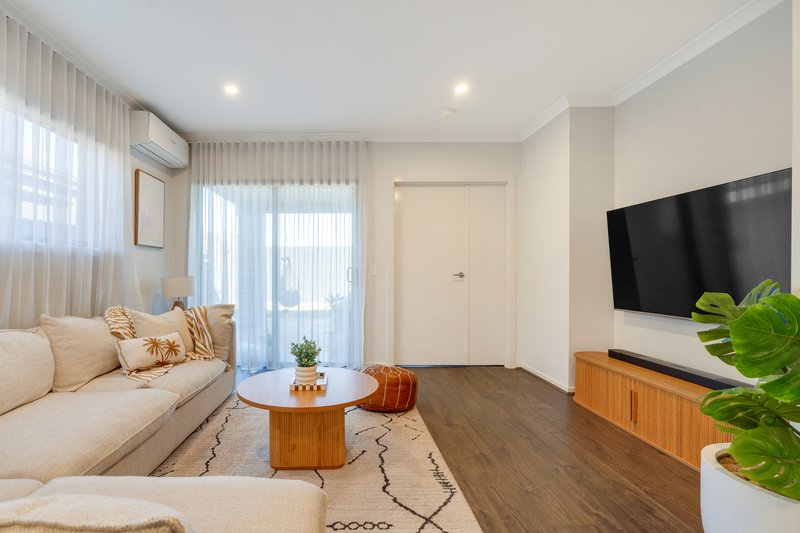 Photo - 10 Batman Crescent, Wallan VIC 3756 - Image 8