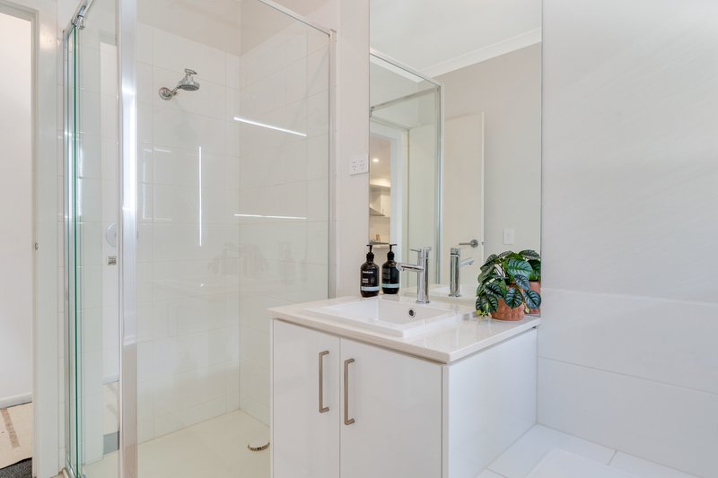 Photo - 10 Batman Crescent, Wallan VIC 3756 - Image 12