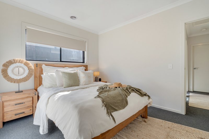 Photo - 10 Batman Crescent, Wallan VIC 3756 - Image 15