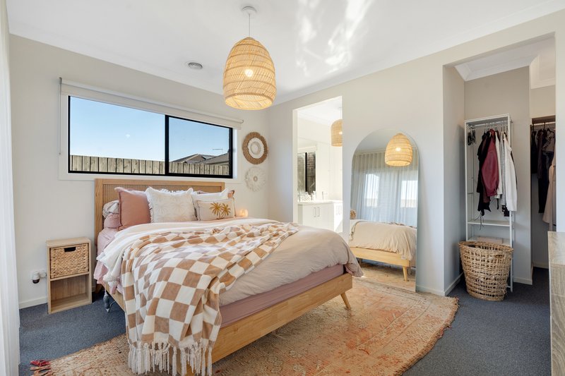 Photo - 10 Batman Crescent, Wallan VIC 3756 - Image 18