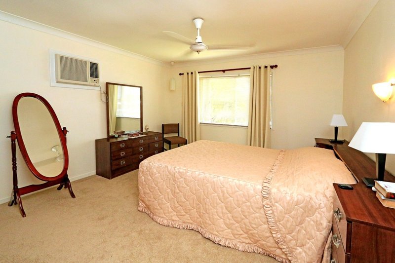 Photo - 10 Bauhinia Terrace, The Range QLD 4700 - Image 10