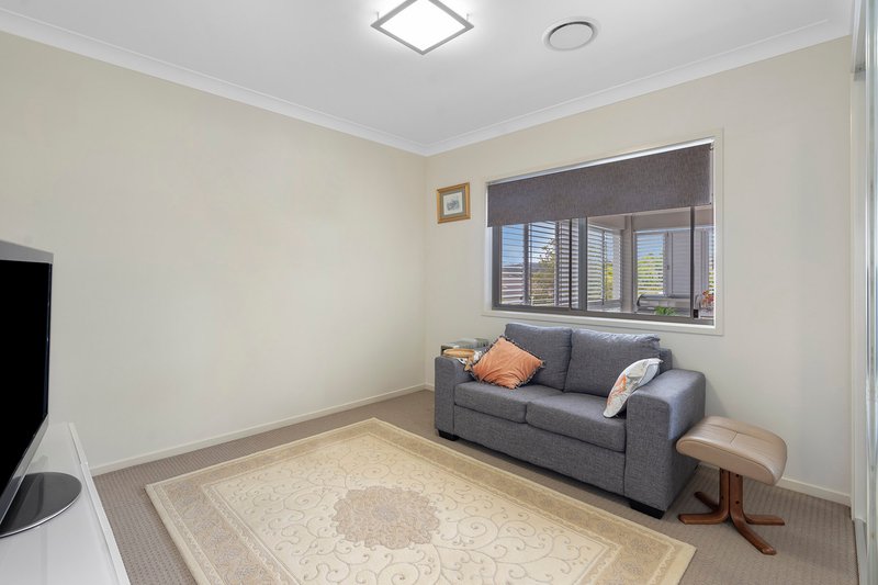 Photo - 10 Baxton Place, Shailer Park QLD 4128 - Image 13