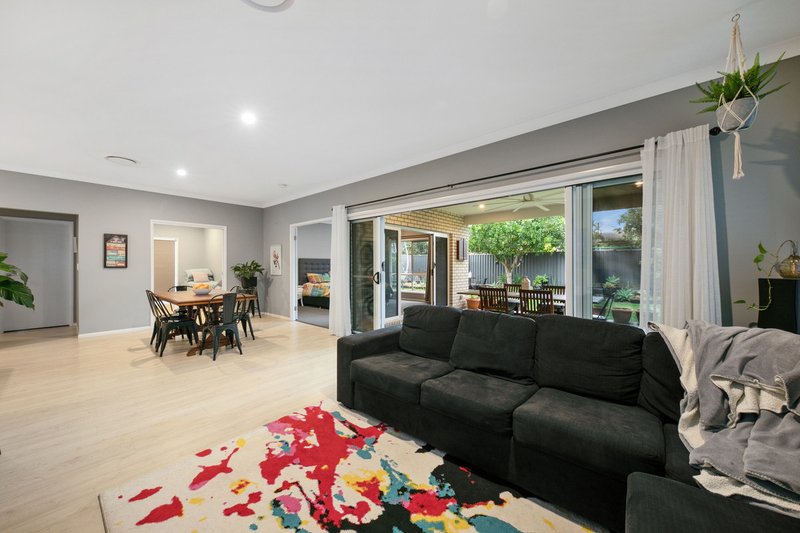 Photo - 10 Bayford Street, Oxley QLD 4075 - Image 3