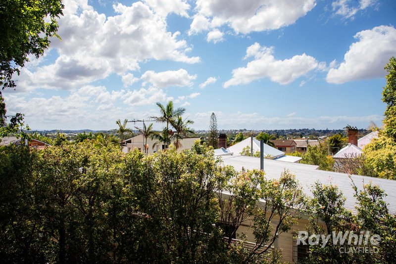 Photo - 10 Bayview Terrace, Clayfield QLD 4011 - Image 13