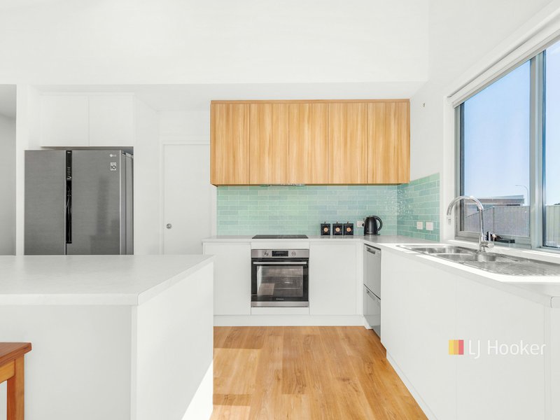Photo - 10 Beachrock View, East Devonport TAS 7310 - Image 2