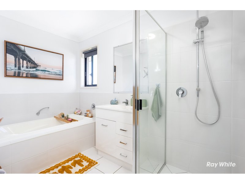 Photo - 10 Beachside Circuit, Mulambin QLD 4703 - Image 13
