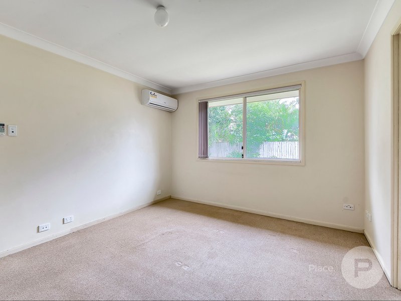 Photo - 10 Beamont Place, Forest Lake QLD 4078 - Image 7