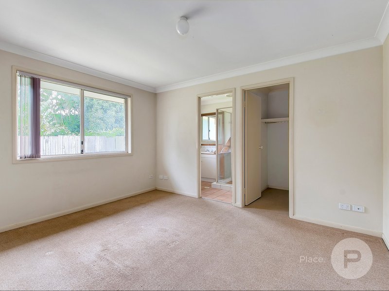 Photo - 10 Beamont Place, Forest Lake QLD 4078 - Image 8