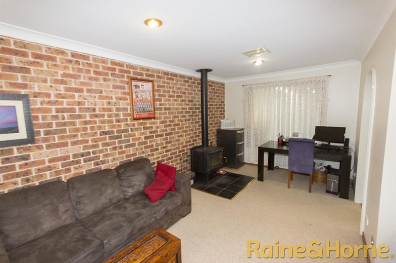 Photo - 10 Beatrice Place, Dubbo NSW 2830 - Image 3