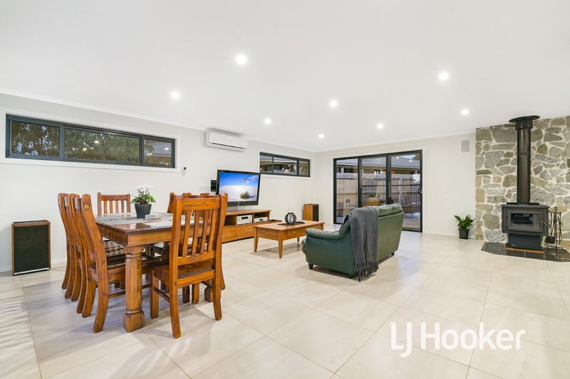 Photo - 10 Beazley Road, Cardinia VIC 3978 - Image 7