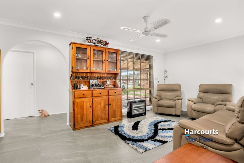 Photo - 10 Becke Court, Glenmore Park NSW 2745 - Image 3