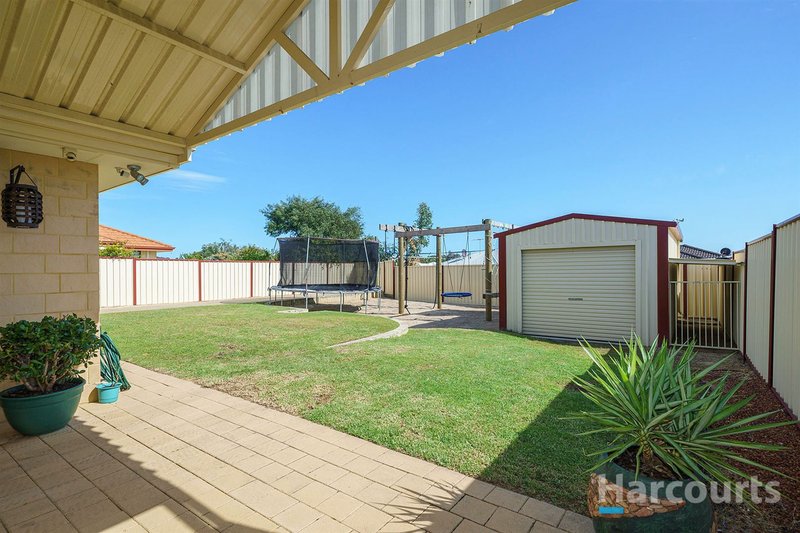 Photo - 10 Beefwood Street, Banksia Grove WA 6031 - Image 4