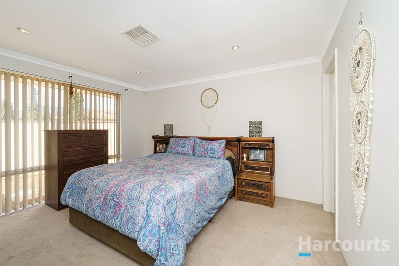 Photo - 10 Beefwood Street, Banksia Grove WA 6031 - Image 8