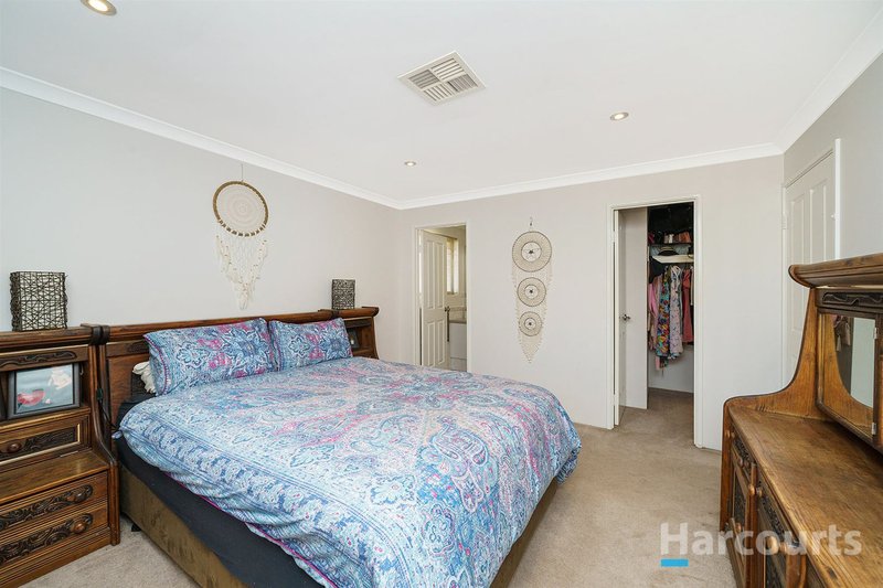 Photo - 10 Beefwood Street, Banksia Grove WA 6031 - Image 10