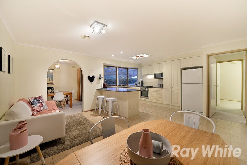 Photo - 10 Beilby Close, Upper Ferntree Gully VIC 3156 - Image 4
