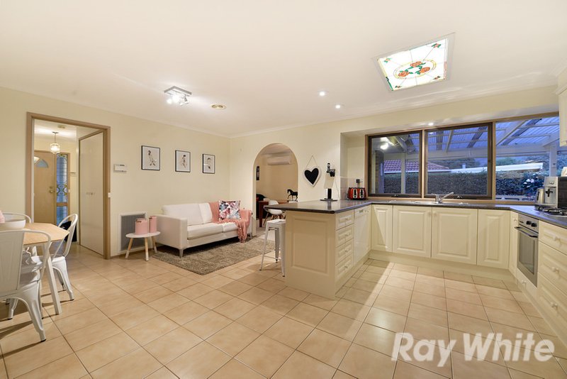 Photo - 10 Beilby Close, Upper Ferntree Gully VIC 3156 - Image 6